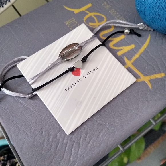 NWT 2 piece bracelet set - Picture 4 of 5